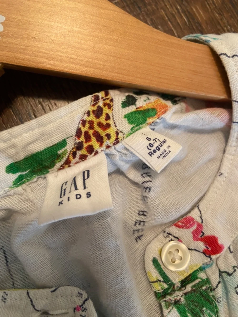 NEW Ralph Lauren  Girl's t-shirt Sz 5 and many other kids clothes